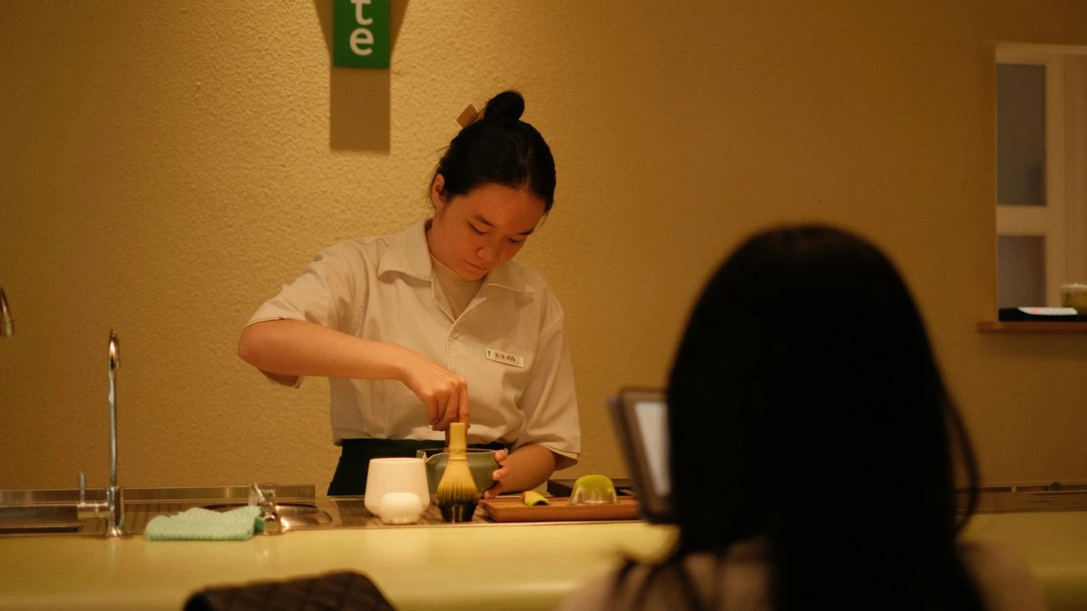 The Art of the Glow: Why "Health Vibes" is the New Wellness Standard